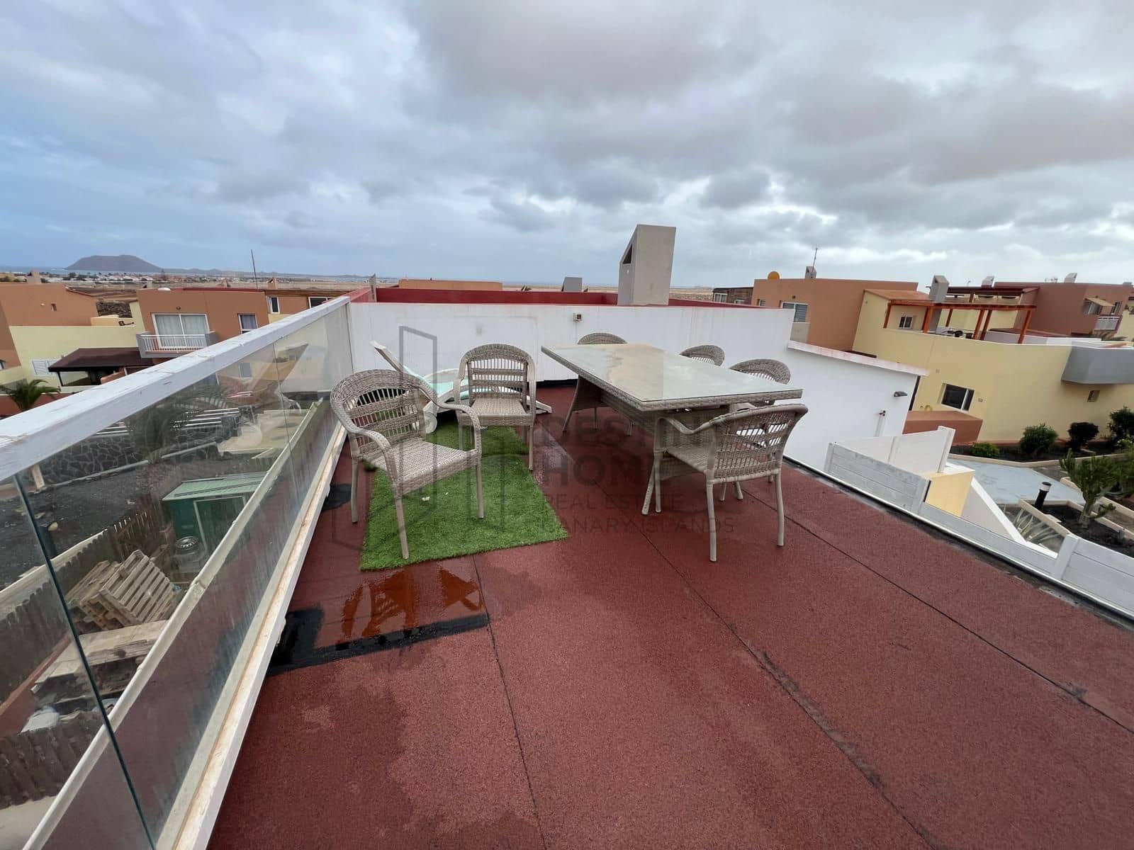 3 bedroom Apartment for sale in Corralejo with pool - € 290,000 (Ref: 9451972)