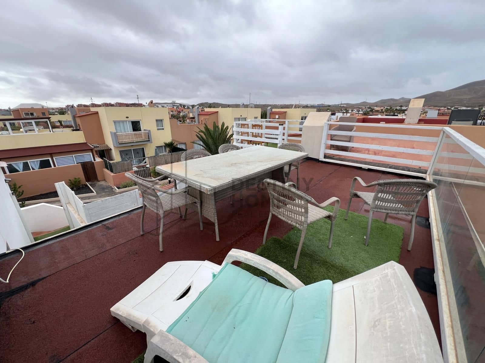3 bedroom Apartment for sale in Corralejo with pool - € 290,000 (Ref: 9451972)