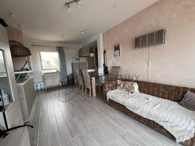 3 bedroom Apartment for sale in Corralejo, La Oliva with pool - € 290,000 (Ref: 9451972)