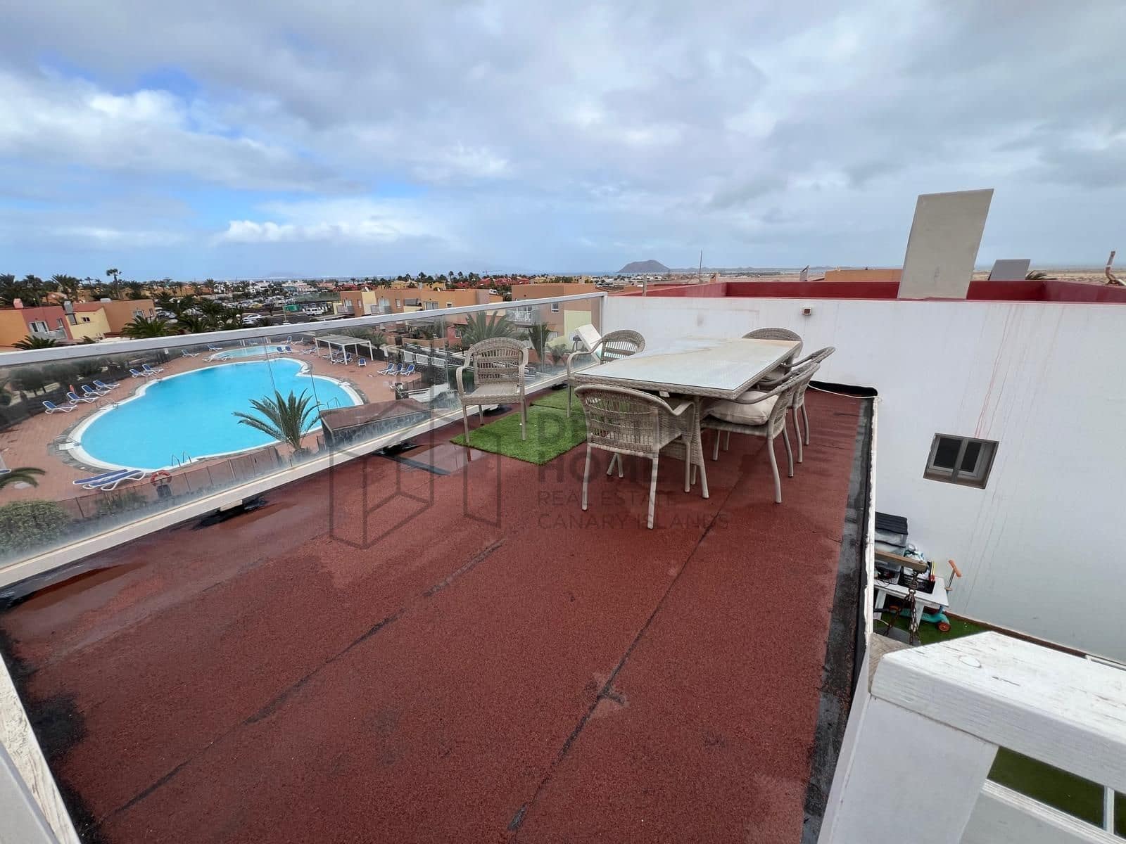 3 bedroom Apartment for sale in Corralejo with pool - € 290,000 (Ref: 9451972)