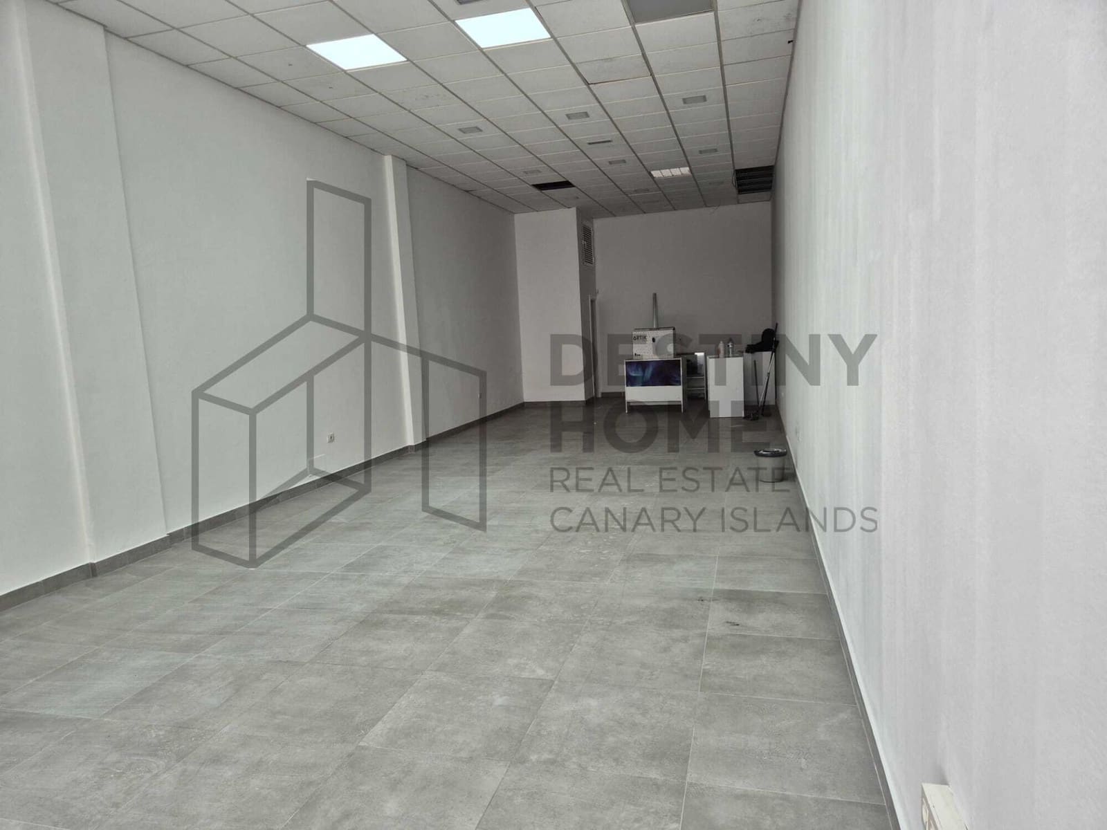 Kommersiell til salgs i Puerto del Rosario - € 150 000 (Ref: 9451973)