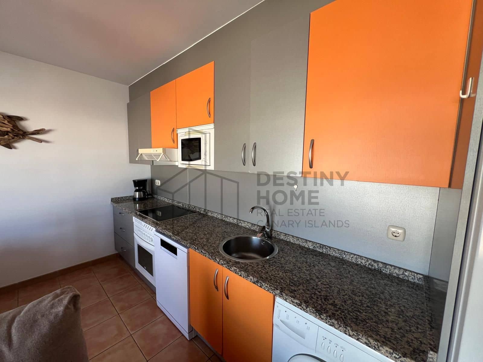 2 soverom Leilighet til salgs i El Cotillo med svømmebasseng garasje - € 320 000 (Ref: 9470828)