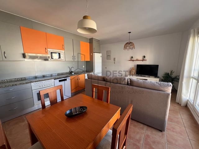 2 soverom Leilighet til salgs i El Cotillo, La Oliva med svømmebasseng garasje - € 320 000 (Ref: 9470828)