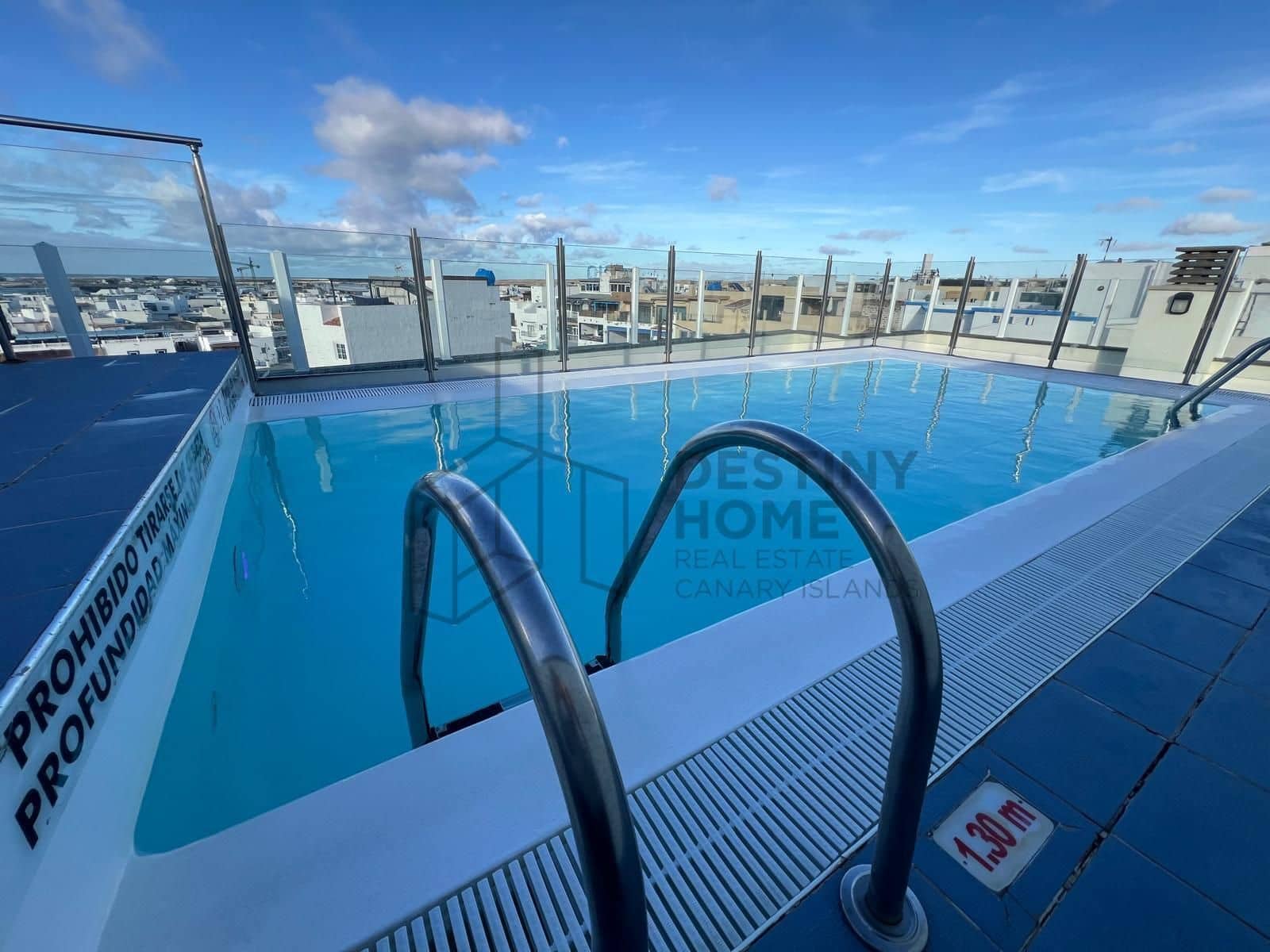 2 soverom Leilighet til salgs i El Cotillo med svømmebasseng garasje - € 320 000 (Ref: 9470828)