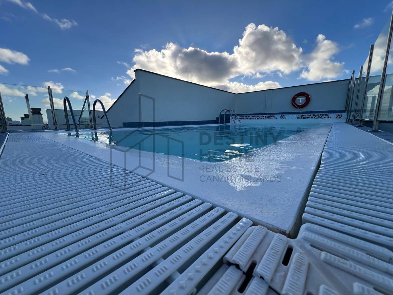 2 soverom Leilighet til salgs i El Cotillo med svømmebasseng garasje - € 320 000 (Ref: 9470828)