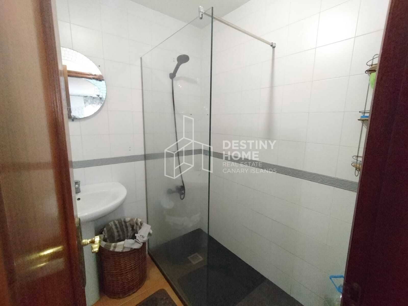 2 bedroom Flat for sale in Corralejo - € 210,000 (Ref: 9481895)