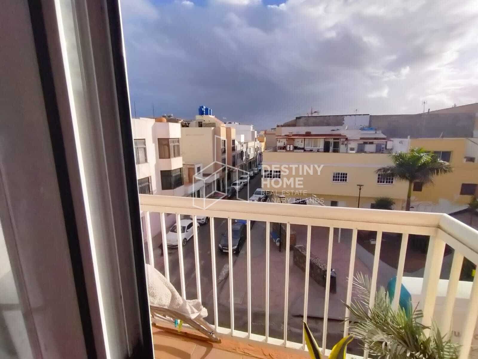 2 bedroom Flat for sale in Corralejo - € 210,000 (Ref: 9481895)