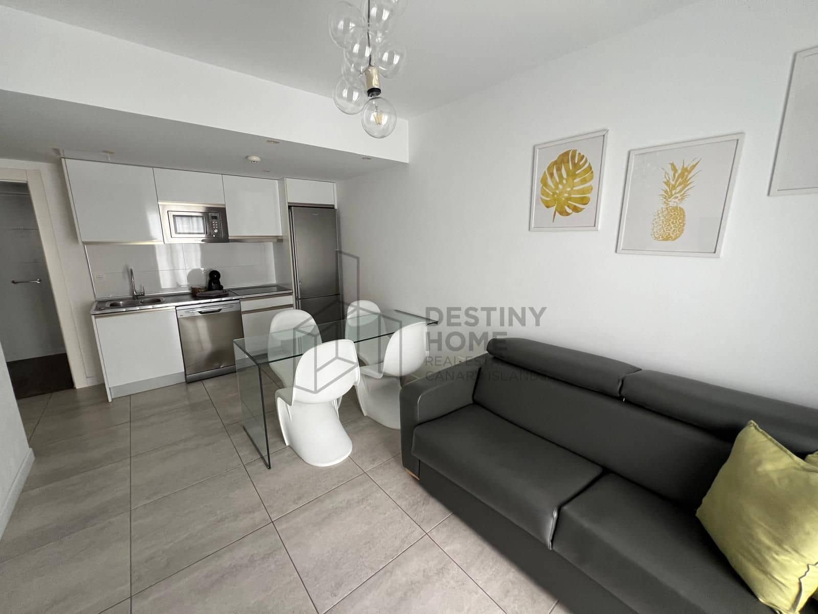 1 bedroom Apartment for sale in Corralejo with pool - € 195,000 (Ref: 9494311)