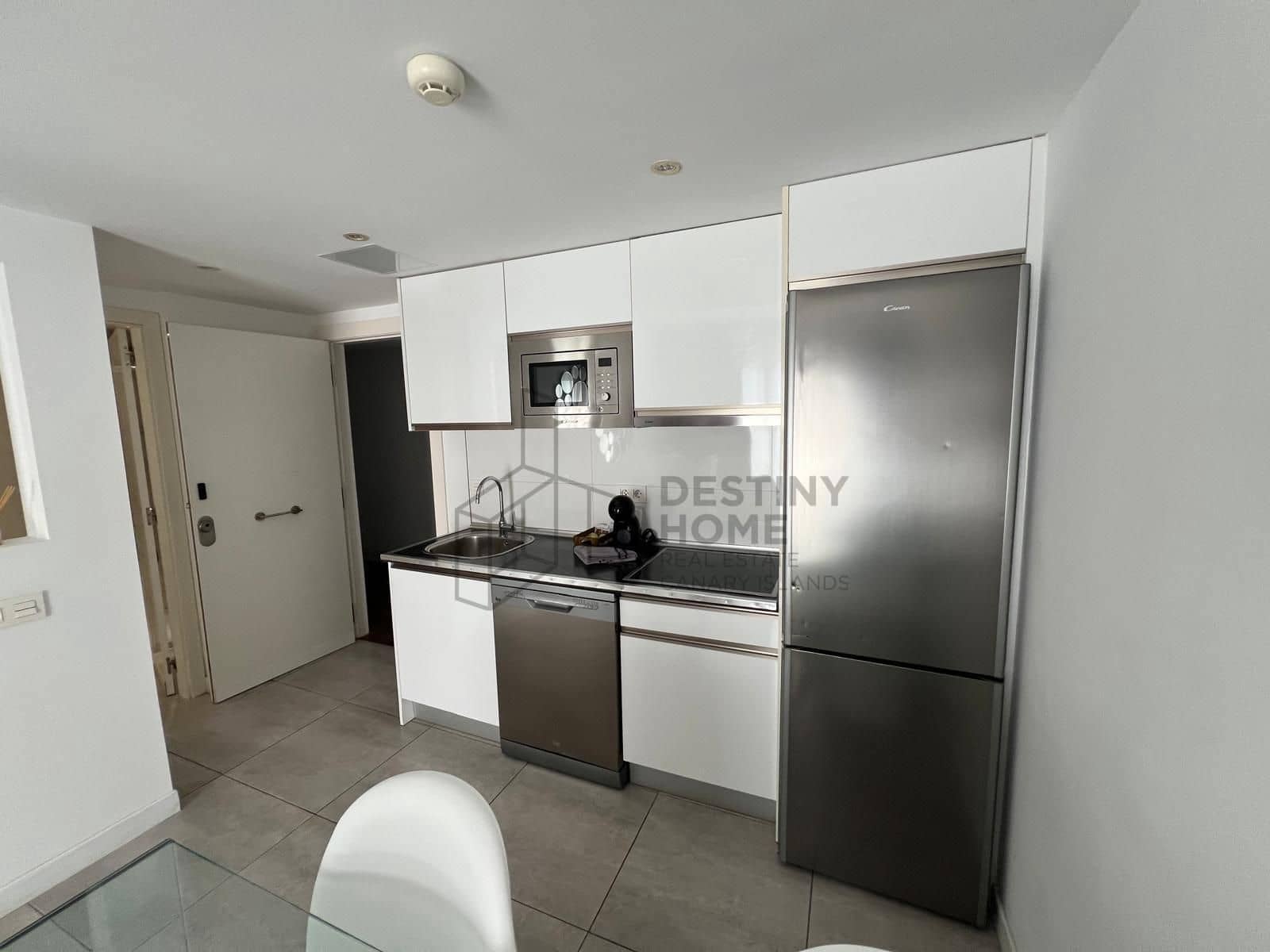 1 bedroom Apartment for sale in Corralejo with pool - € 195,000 (Ref: 9494311)