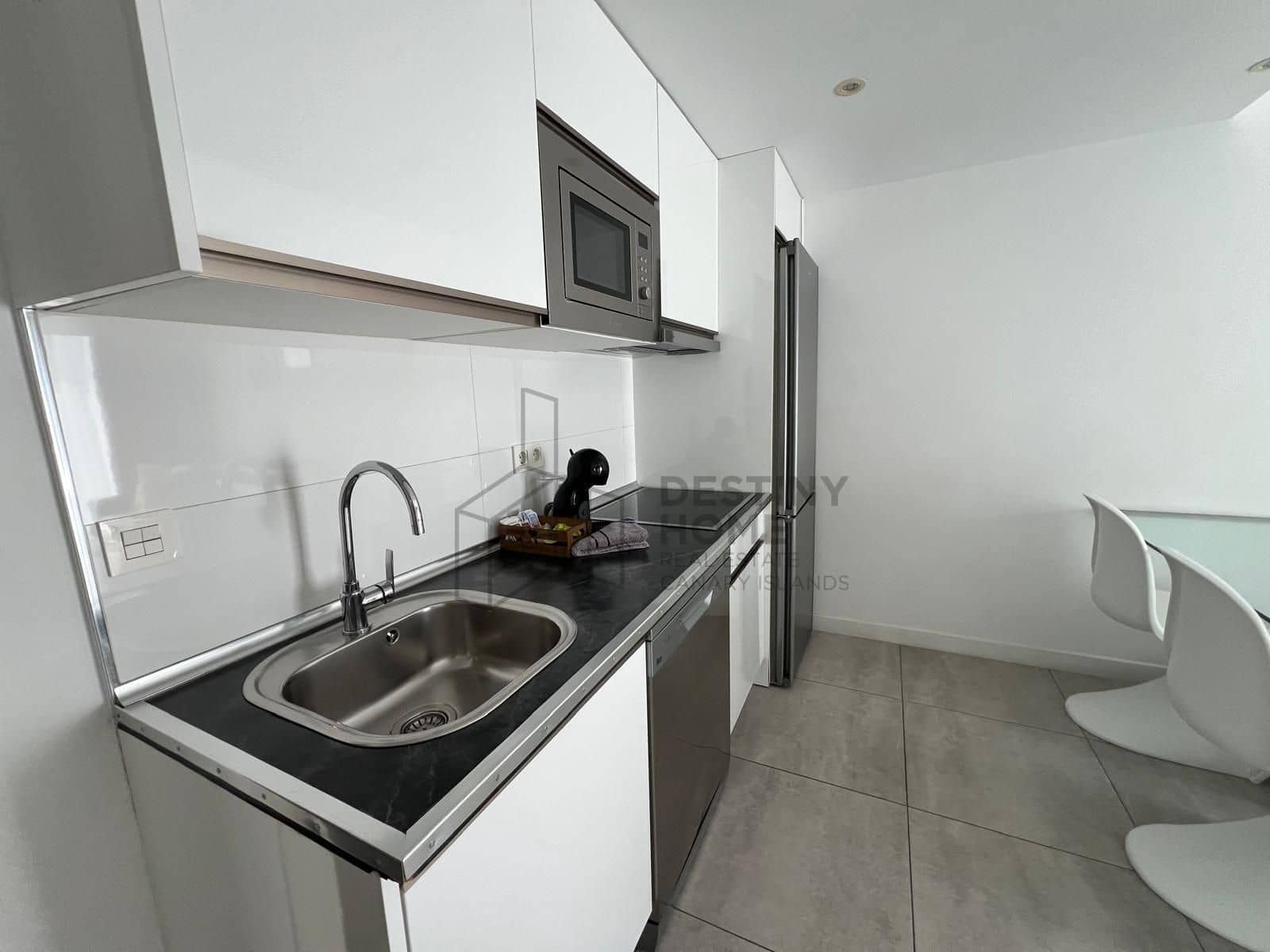 1 bedroom Apartment for sale in Corralejo with pool - € 195,000 (Ref: 9494311)