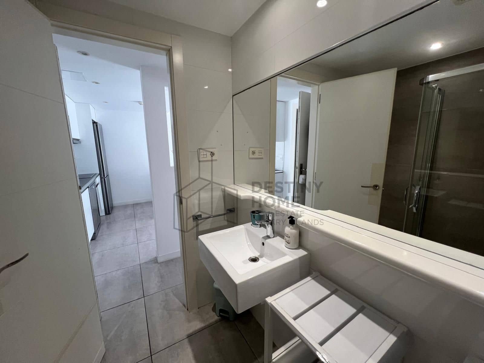 1 bedroom Apartment for sale in Corralejo with pool - € 195,000 (Ref: 9494311)