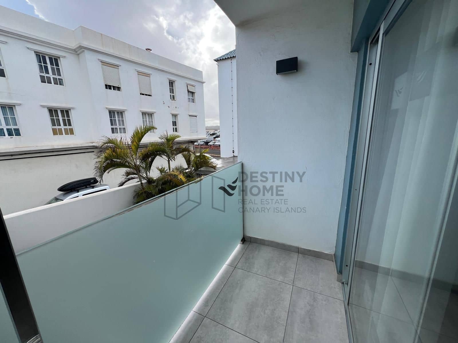 1 bedroom Apartment for sale in Corralejo with pool - € 195,000 (Ref: 9494311)