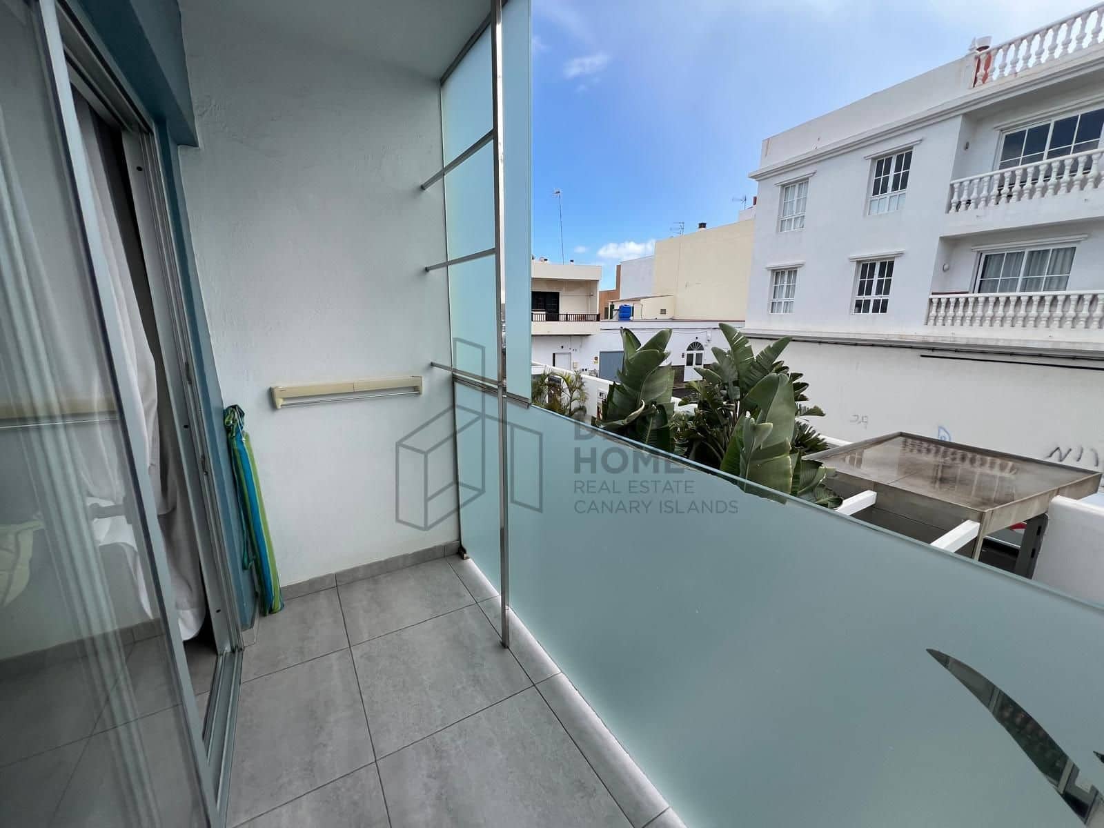 1 bedroom Apartment for sale in Corralejo with pool - € 195,000 (Ref: 9494311)