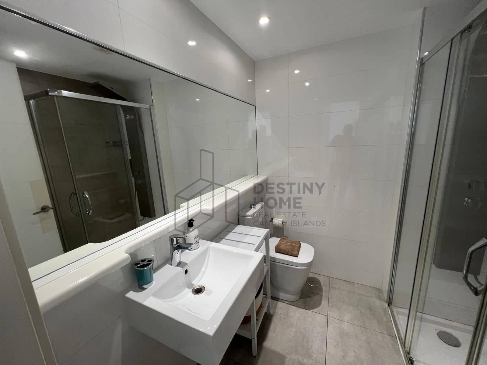 1 bedroom Apartment for sale in Corralejo with pool - € 195,000 (Ref: 9494311)