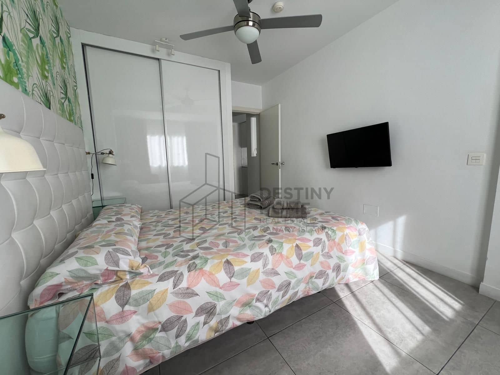 1 bedroom Apartment for sale in Corralejo with pool - € 195,000 (Ref: 9494311)