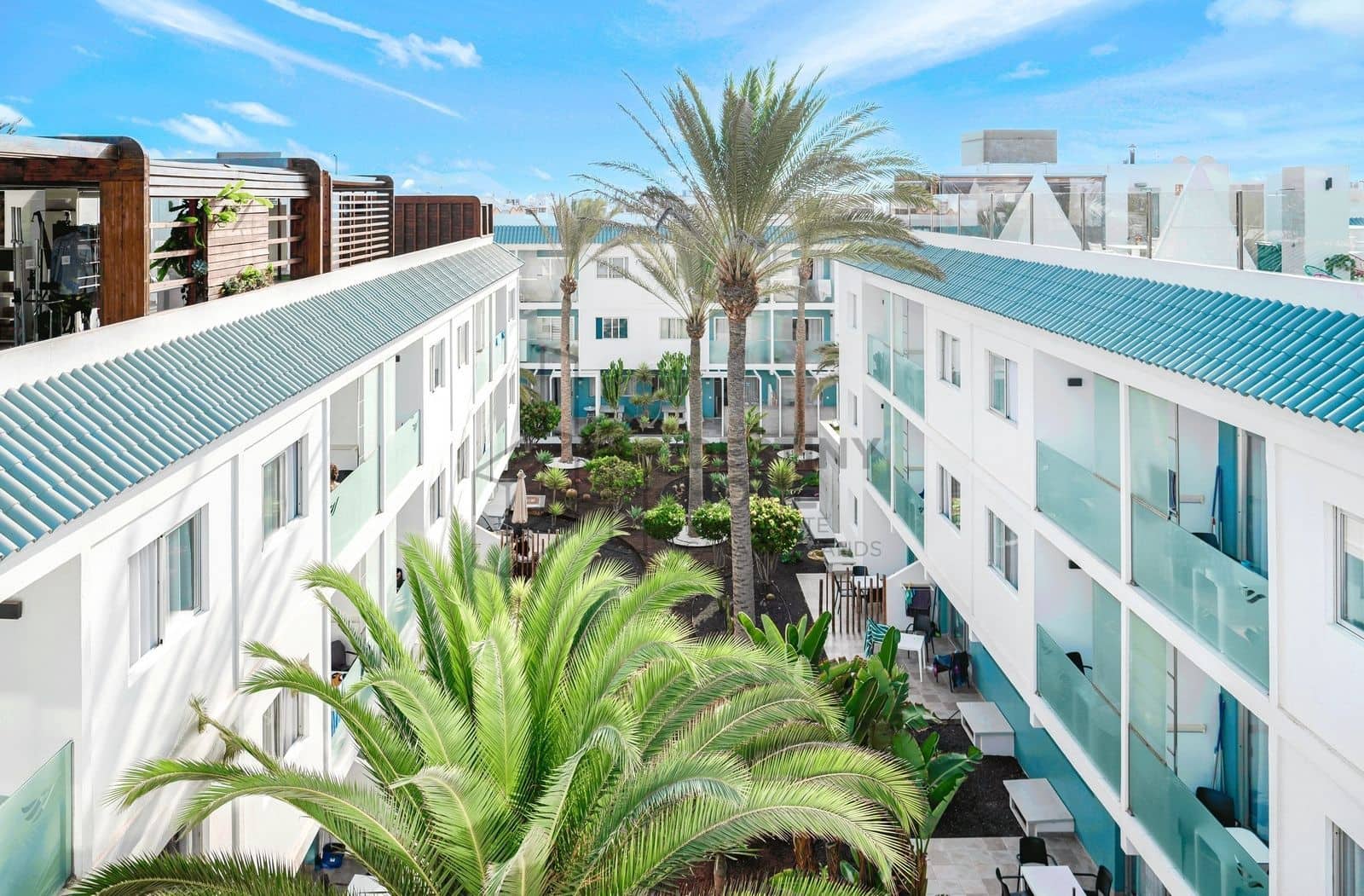 1 bedroom Apartment for sale in Corralejo with pool - € 195,000 (Ref: 9494311)