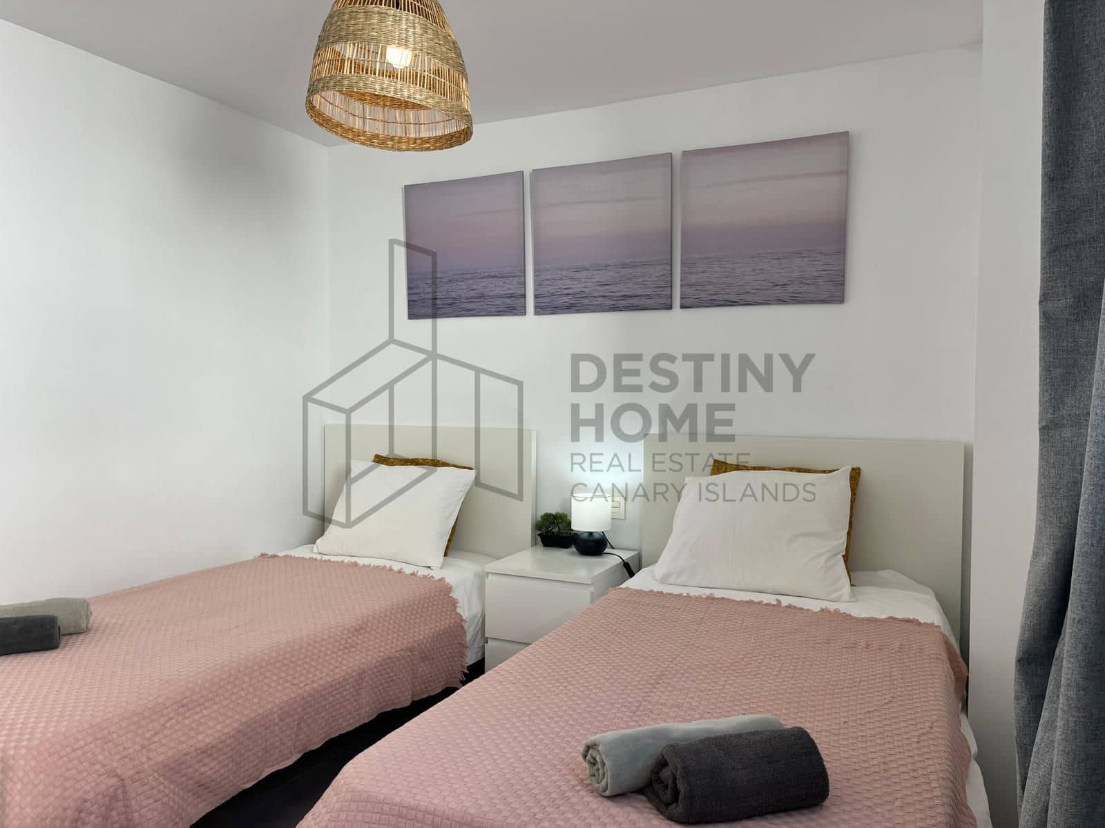 2 bedroom Apartment for sale in Corralejo - € 210,000 (Ref: 9496936)