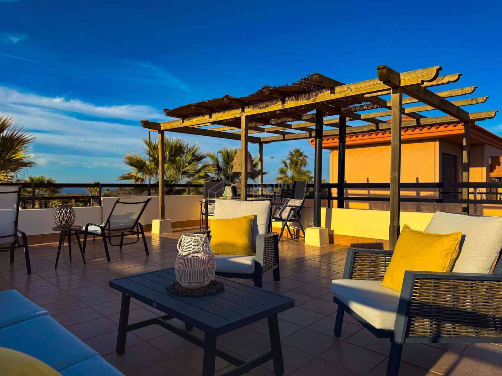 2 bedroom Semi-detached Villa for sale in Lajares with pool garage - € 369,000 (Ref: 9496937)