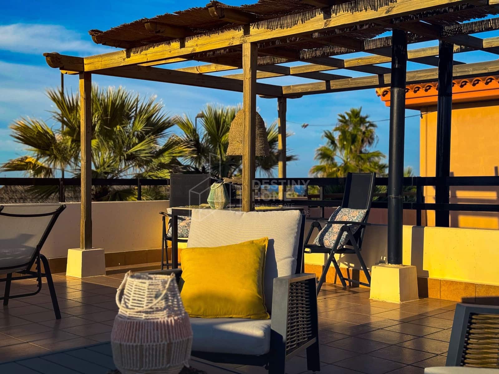 2 bedroom Semi-detached Villa for sale in Lajares with pool garage - € 369,000 (Ref: 9496937)