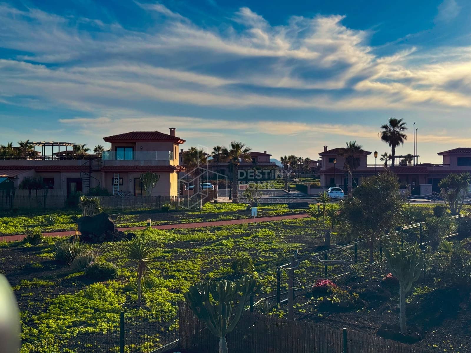 2 bedroom Semi-detached Villa for sale in Lajares with pool garage - € 369,000 (Ref: 9496937)