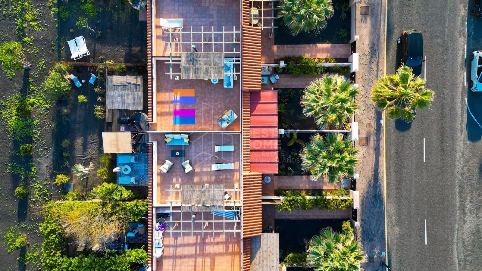 2 bedroom Semi-detached Villa for sale in Lajares with pool garage - € 369,000 (Ref: 9496937)