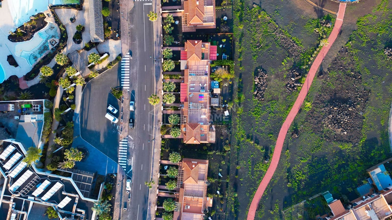 2 bedroom Semi-detached Villa for sale in Lajares with pool garage - € 369,000 (Ref: 9496937)