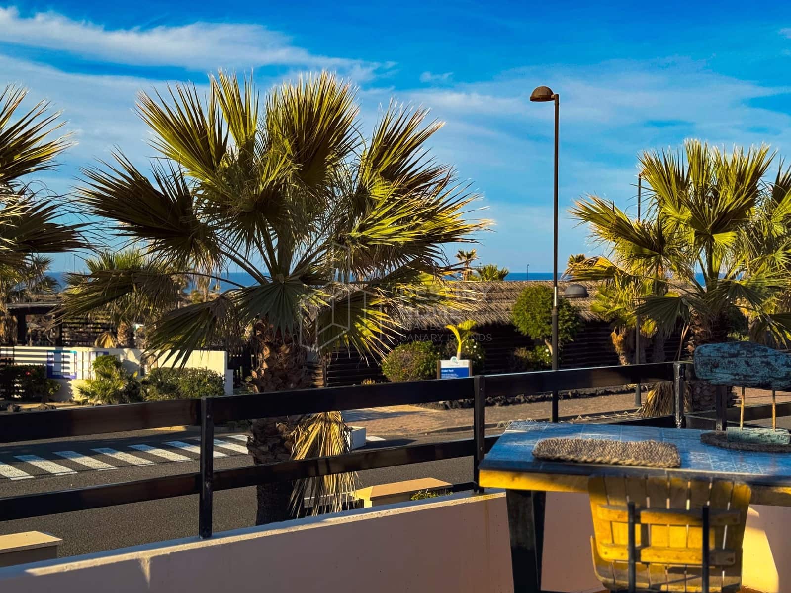 2 bedroom Semi-detached Villa for sale in Lajares with pool garage - € 369,000 (Ref: 9496937)