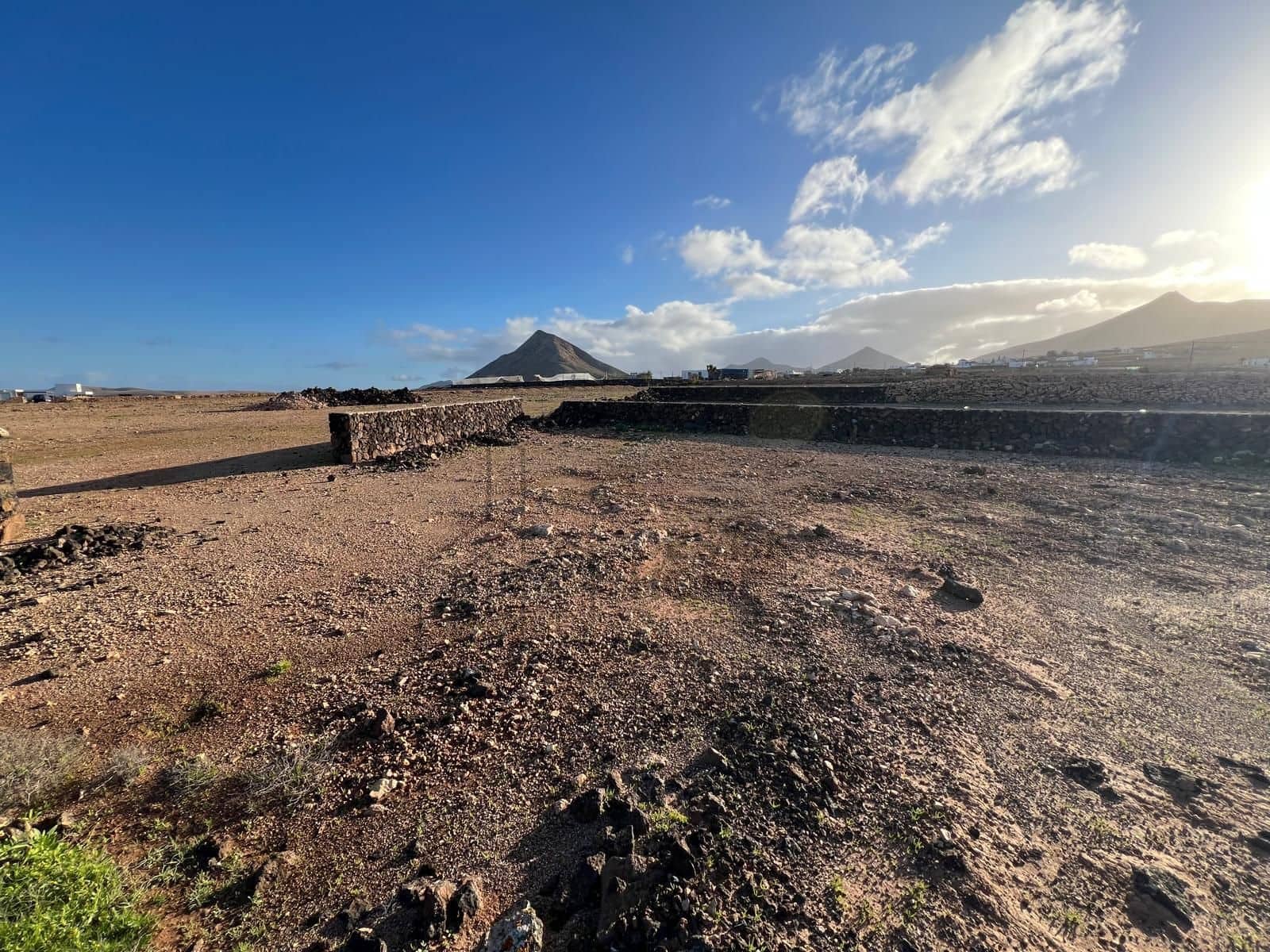 Grunde uden byggetilladelser til salg i Tindaya - € 119.000 (Ref: 9518522)