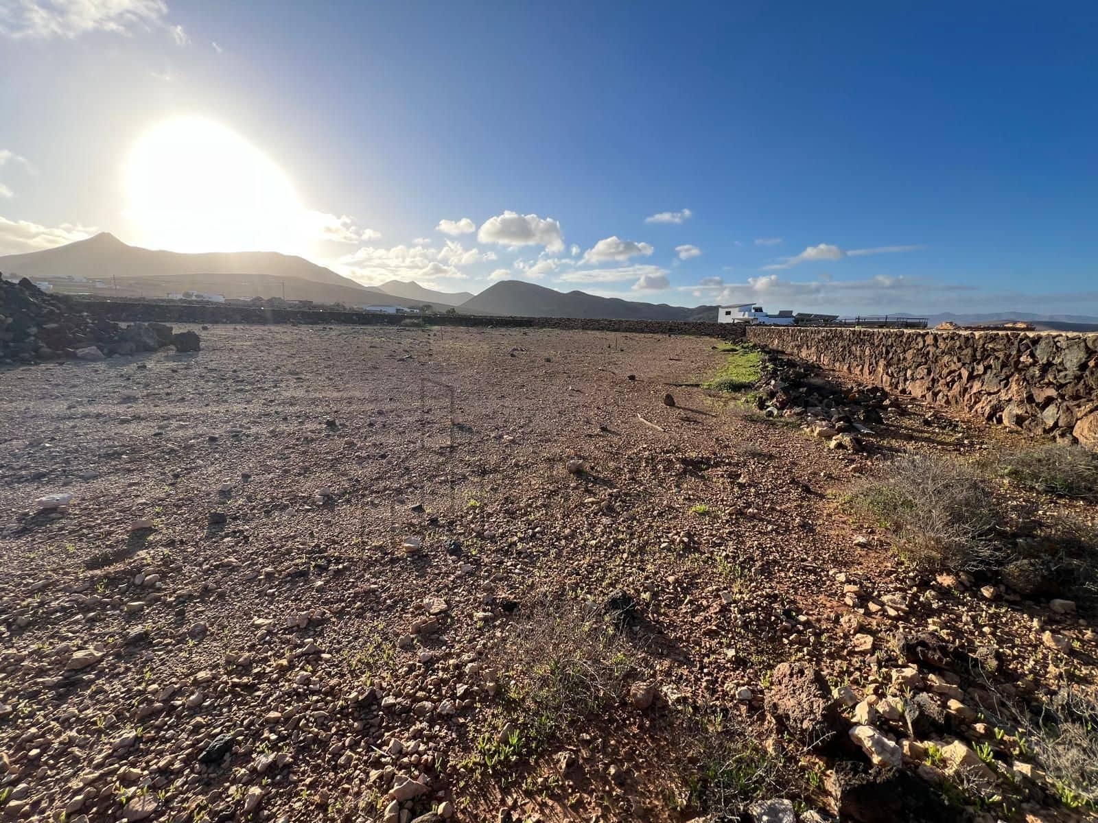 Grunde uden byggetilladelser til salg i Tindaya - € 119.000 (Ref: 9518522)