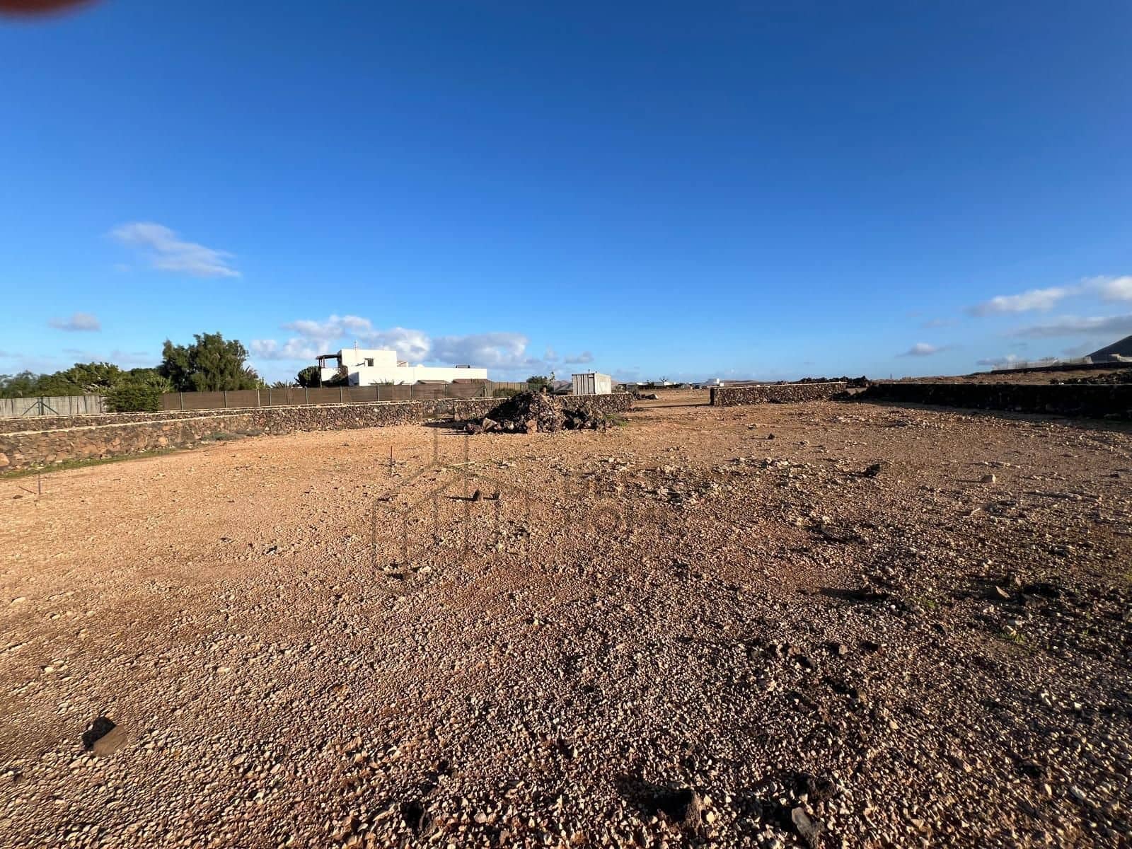 Grunde uden byggetilladelser til salg i Tindaya - € 119.000 (Ref: 9518522)