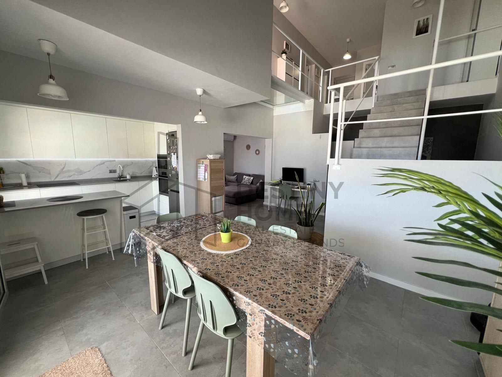 3 sypialnia Dom blizniak na sprzedaż w Caleta de Fuste z basenem garażem - 525 000 € (Ref: 9530103)