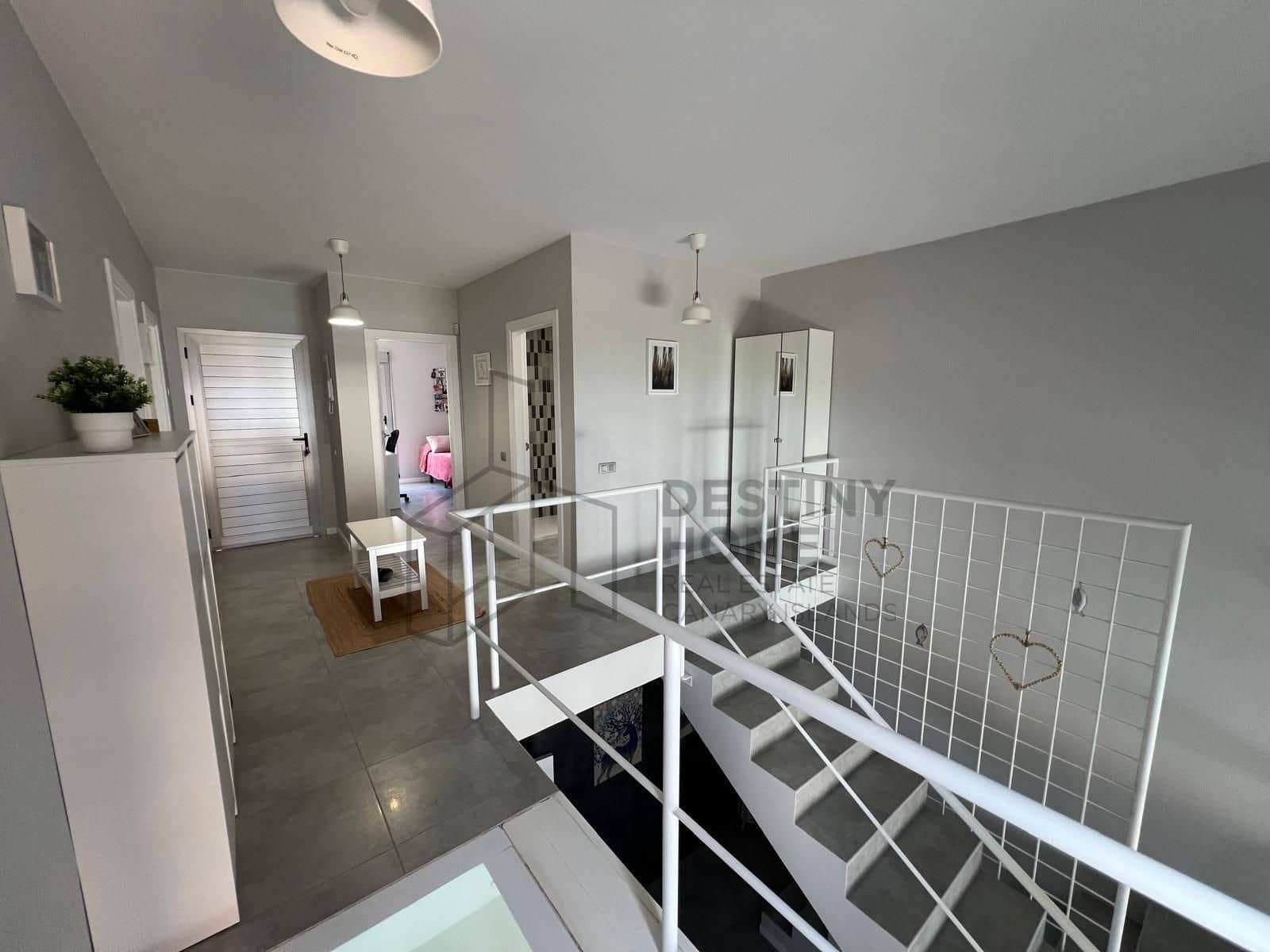 3 sypialnia Dom blizniak na sprzedaż w Caleta de Fuste z basenem garażem - 525 000 € (Ref: 9530103)