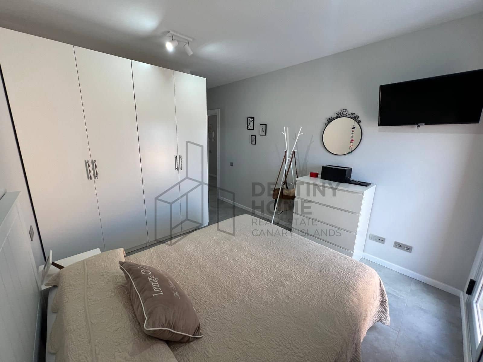 3 sypialnia Dom blizniak na sprzedaż w Caleta de Fuste z basenem garażem - 525 000 € (Ref: 9530103)