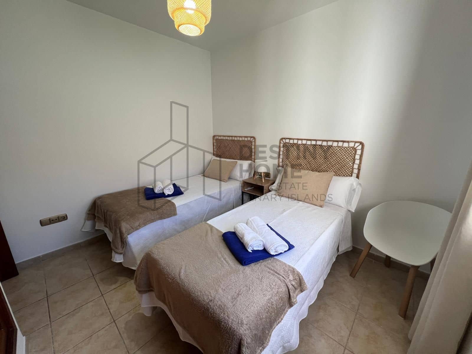 4 makuuhuone Huvila myytävänä paikassa Caleta de Fuste mukana uima-altaan 
autotalli - 595 000 € (Ref: 9530104)