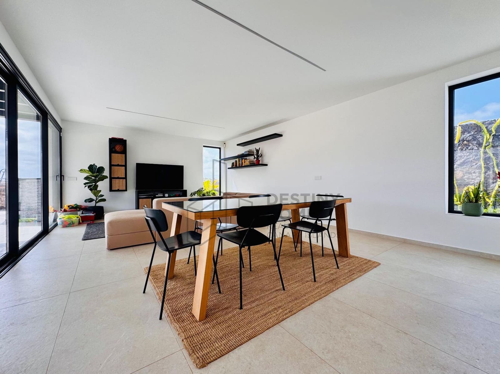 3 makuuhuone Huvila myytävänä paikassa La Oliva - 675 000 € (Ref: 9533314)