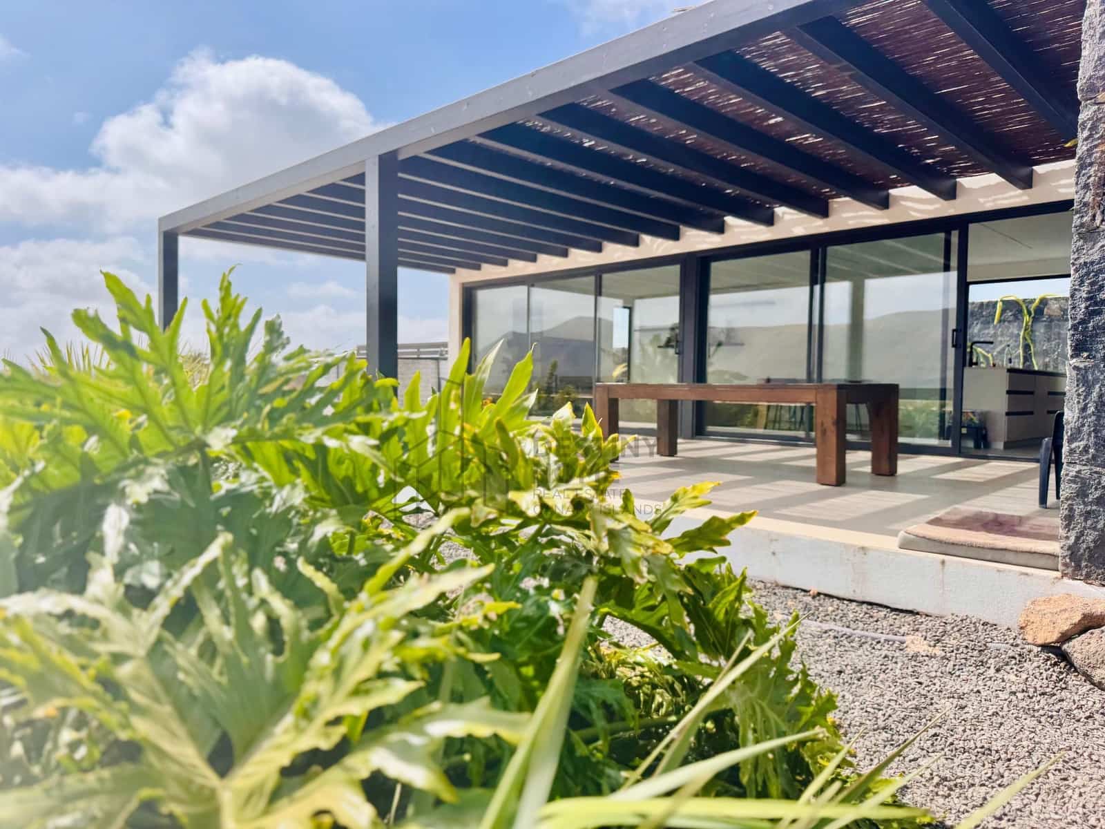 3 makuuhuone Huvila myytävänä paikassa La Oliva - 675 000 € (Ref: 9533314)