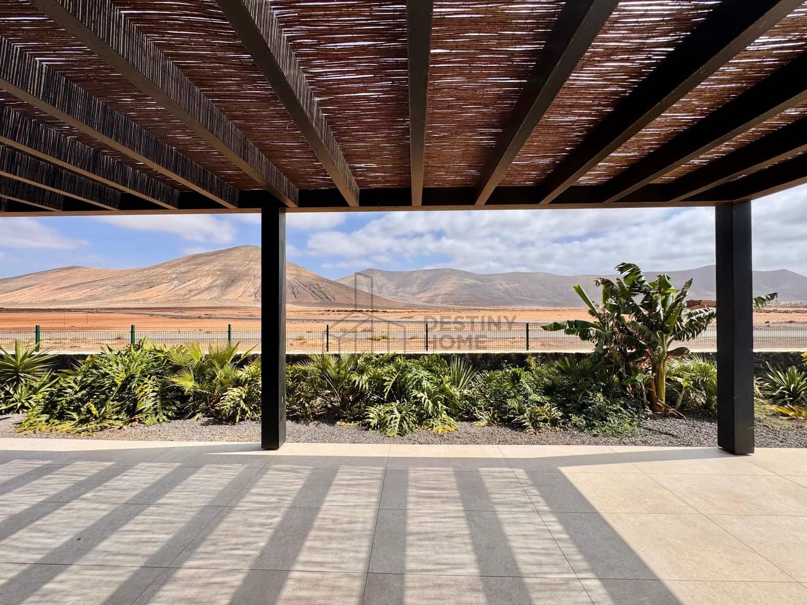 3 makuuhuone Huvila myytävänä paikassa La Oliva - 675 000 € (Ref: 9533314)