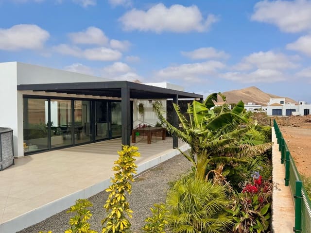 3 sypialnia Willa na sprzedaż w La Oliva - 675 000 € (Ref: 9533314)