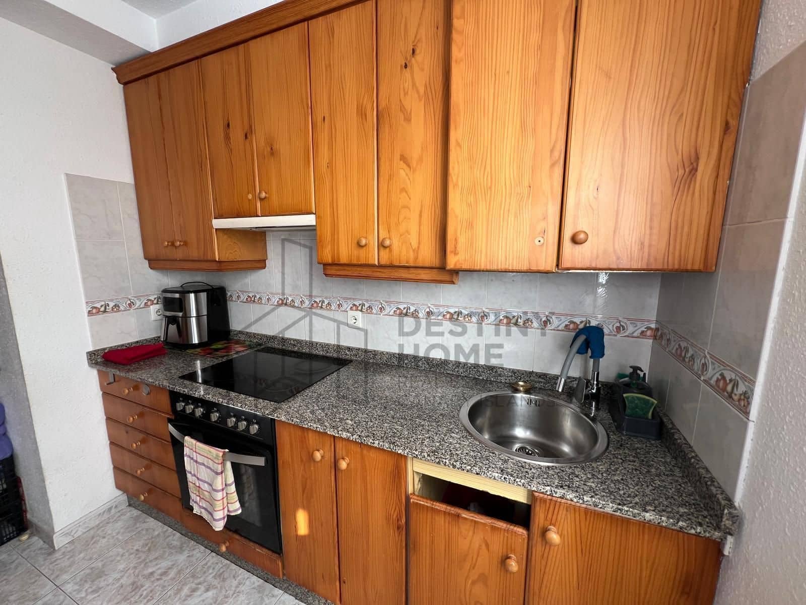 4 Zimmer Apartment zu verkaufen in Corralejo - 330.000 € (Ref: 9543125)