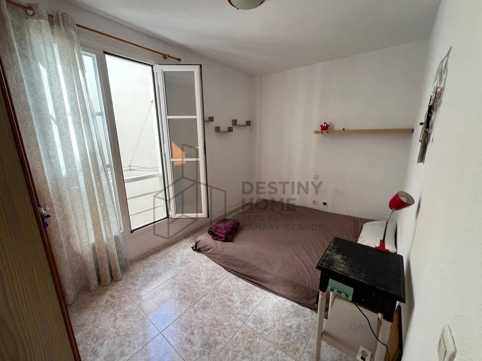 4 Zimmer Apartment zu verkaufen in Corralejo - 330.000 € (Ref: 9543125)