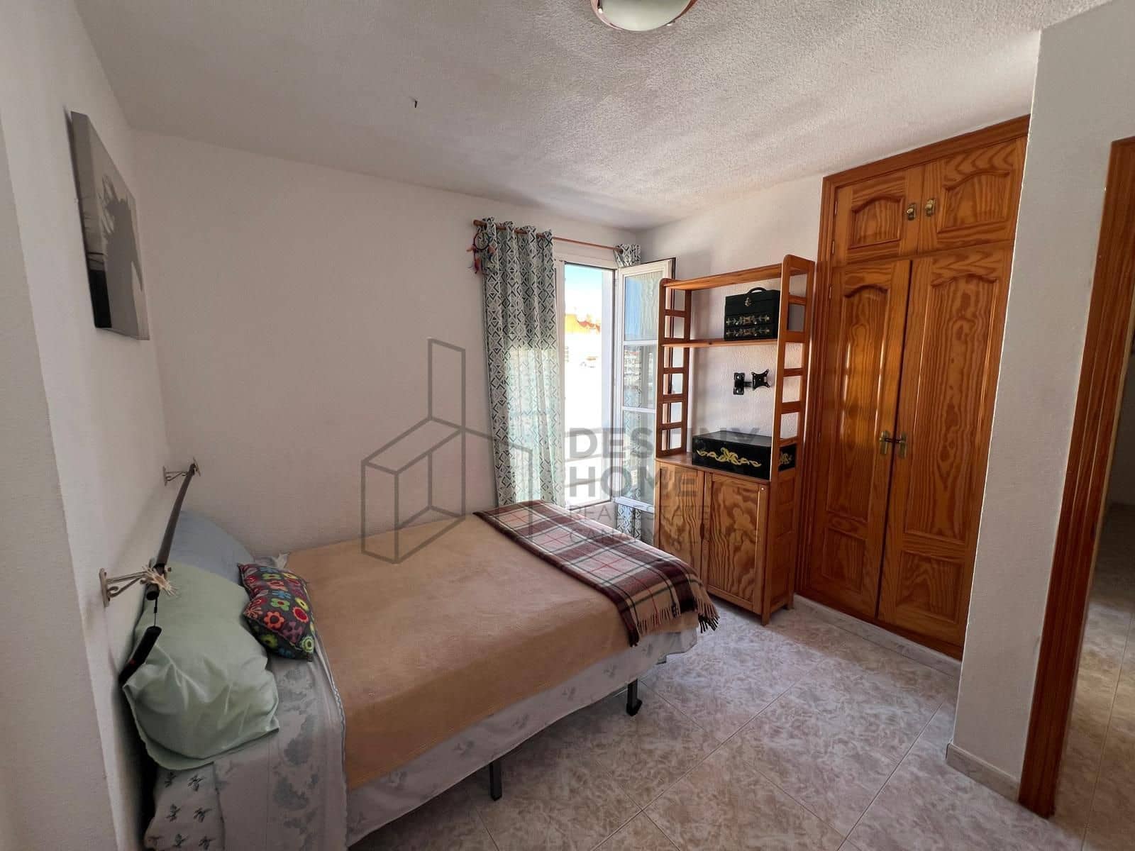 4 Zimmer Apartment zu verkaufen in Corralejo - 330.000 € (Ref: 9543125)