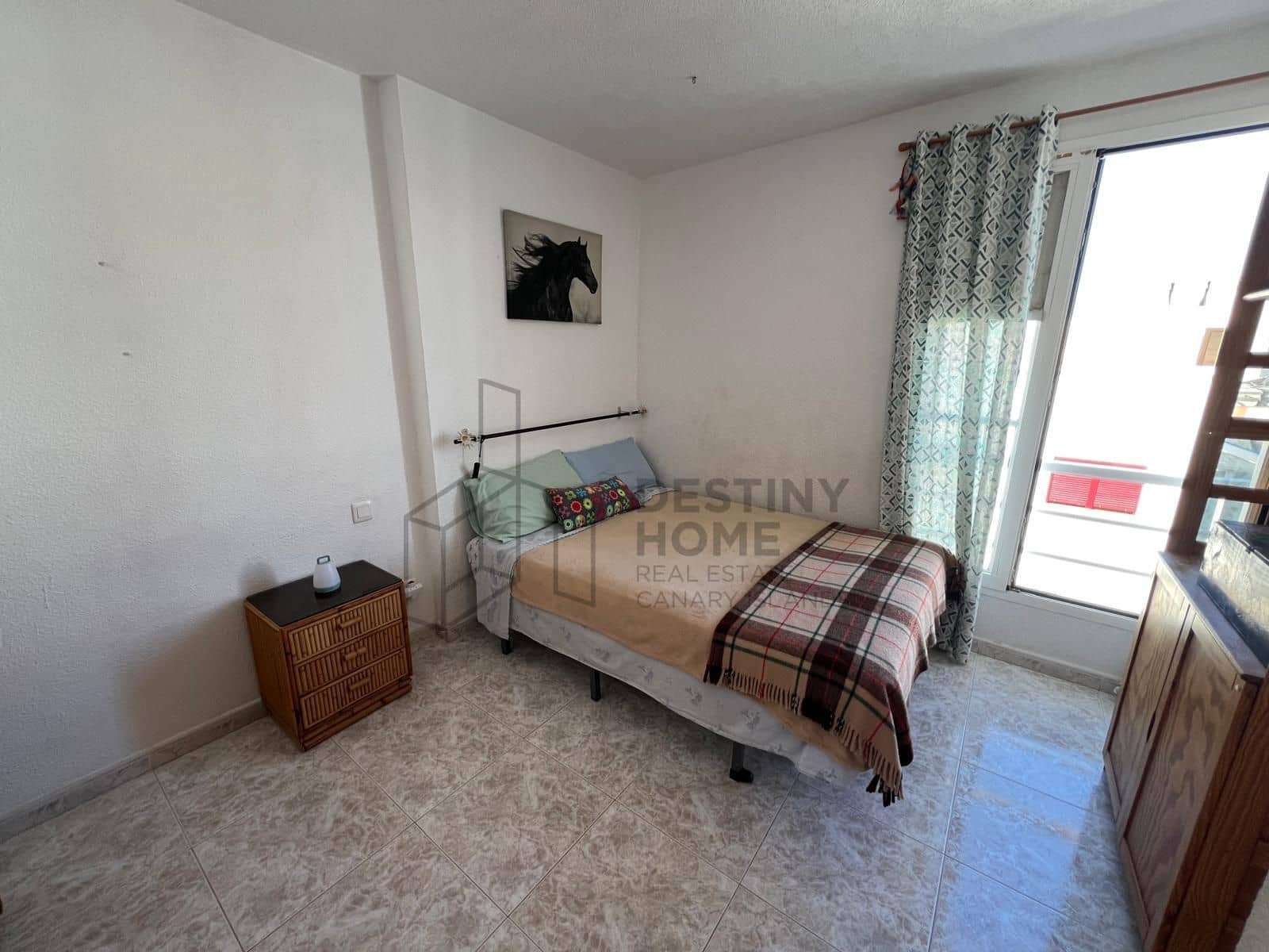 4 Zimmer Apartment zu verkaufen in Corralejo - 330.000 € (Ref: 9543125)