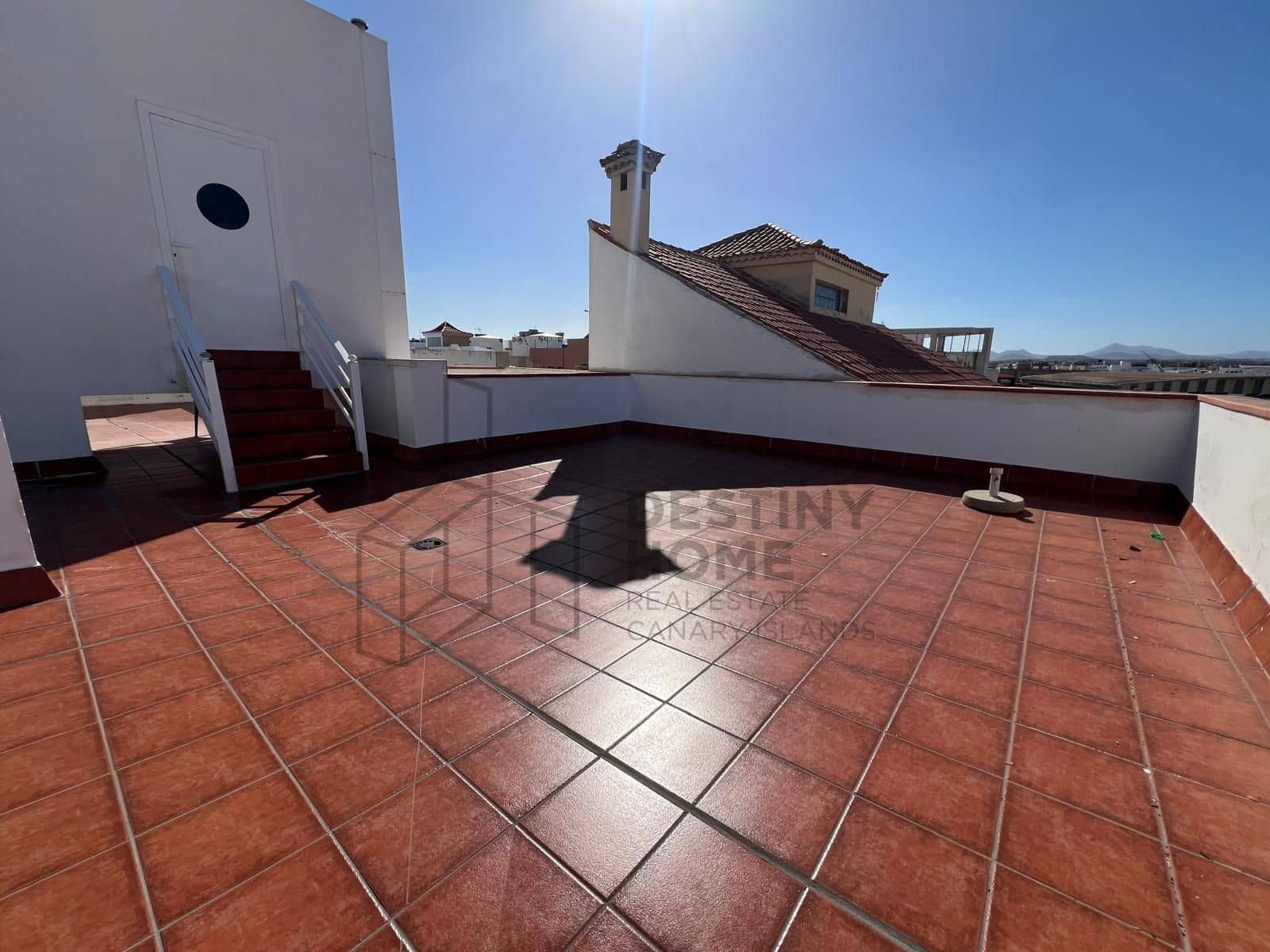 4 Zimmer Apartment zu verkaufen in Corralejo - 330.000 € (Ref: 9543125)