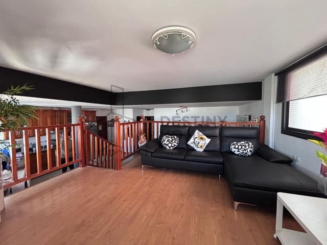 2 bedroom Apartment for sale in Puerto del Rosario with garage - € 185,000 (Ref: 9547808)