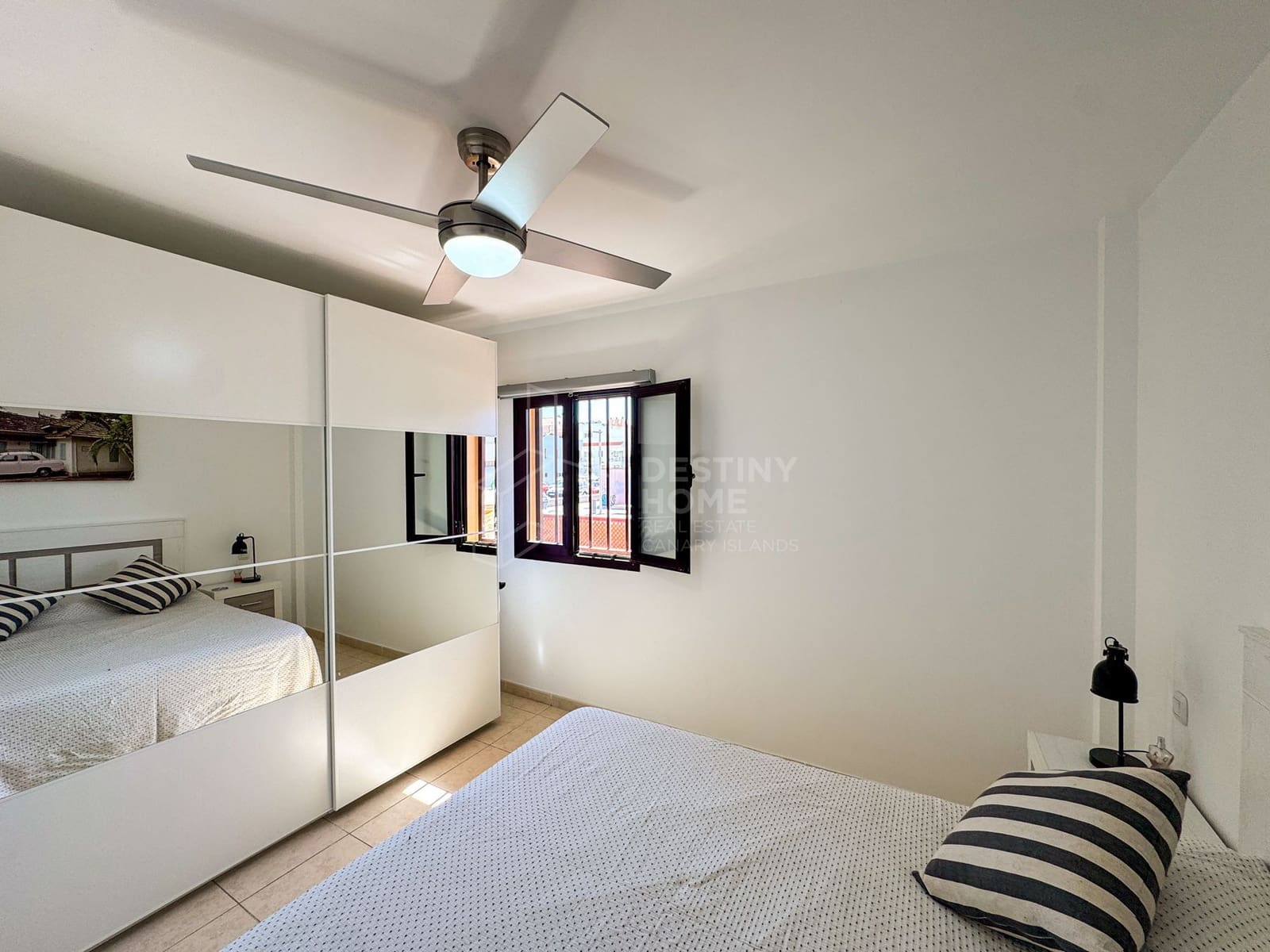 2 slaapkamer Appartement te koop in Corralejo - € 239.000 (Ref: 9599320)