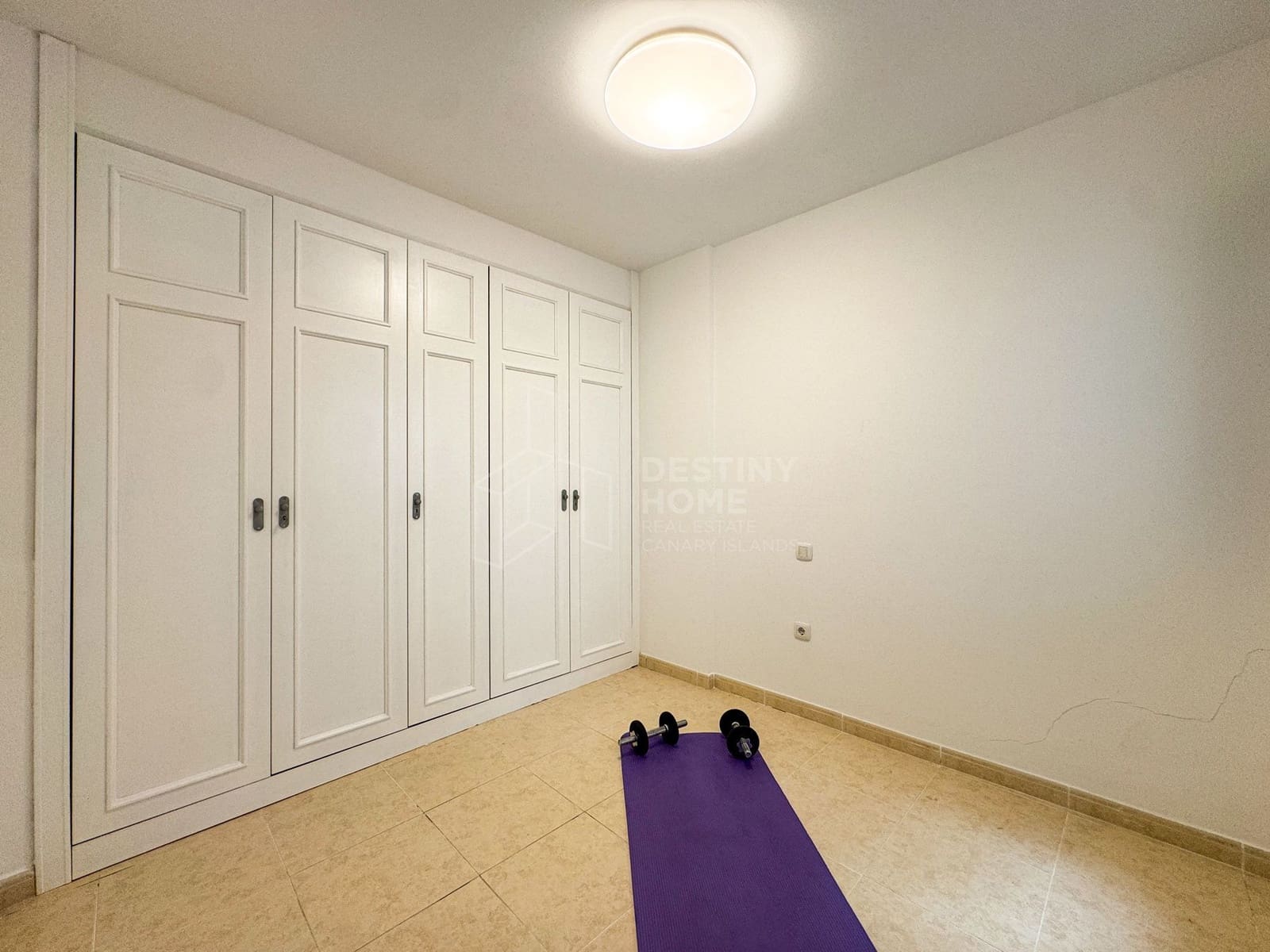 2 slaapkamer Appartement te koop in Corralejo - € 239.000 (Ref: 9599320)