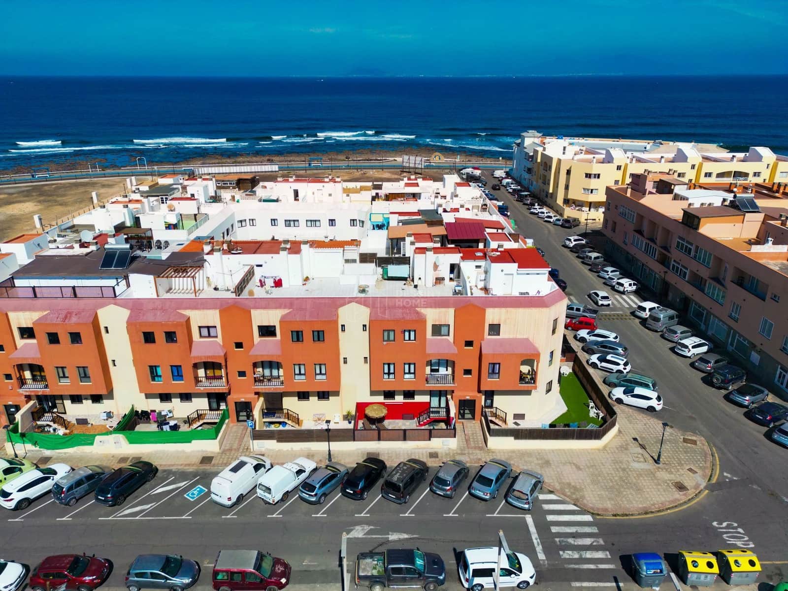 2 bedroom Apartment for sale in Corralejo - € 239,000 (Ref: 9599320)