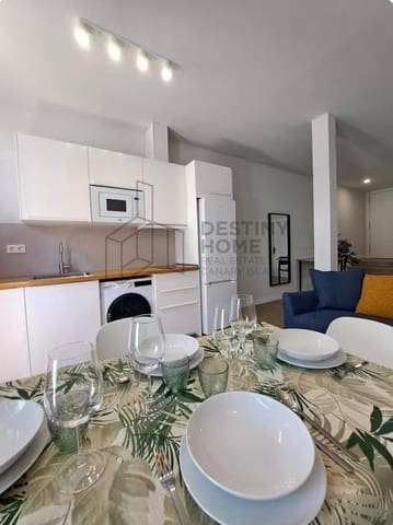 1 slaapkamer Appartement te koop in Corralejo, La Oliva met zwembad - € 205.000 (Ref: 9599321)