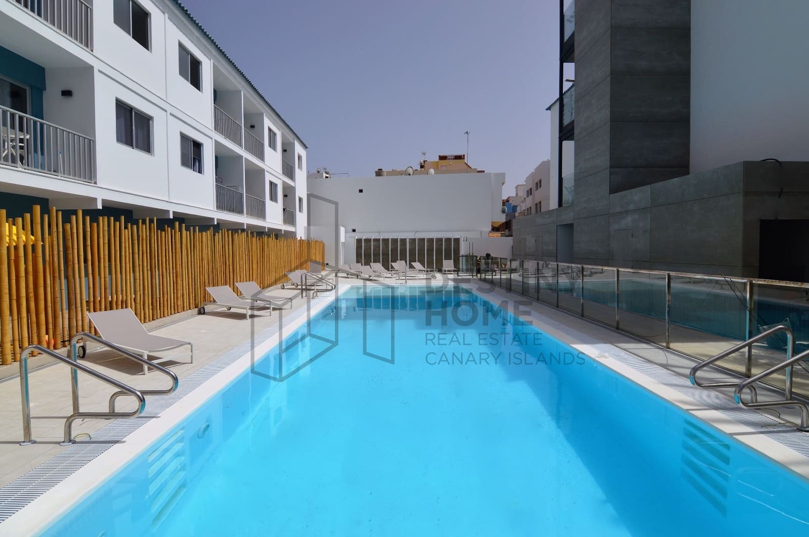 1 slaapkamer Appartement te koop in Corralejo met zwembad - € 205.000 (Ref: 9599321)