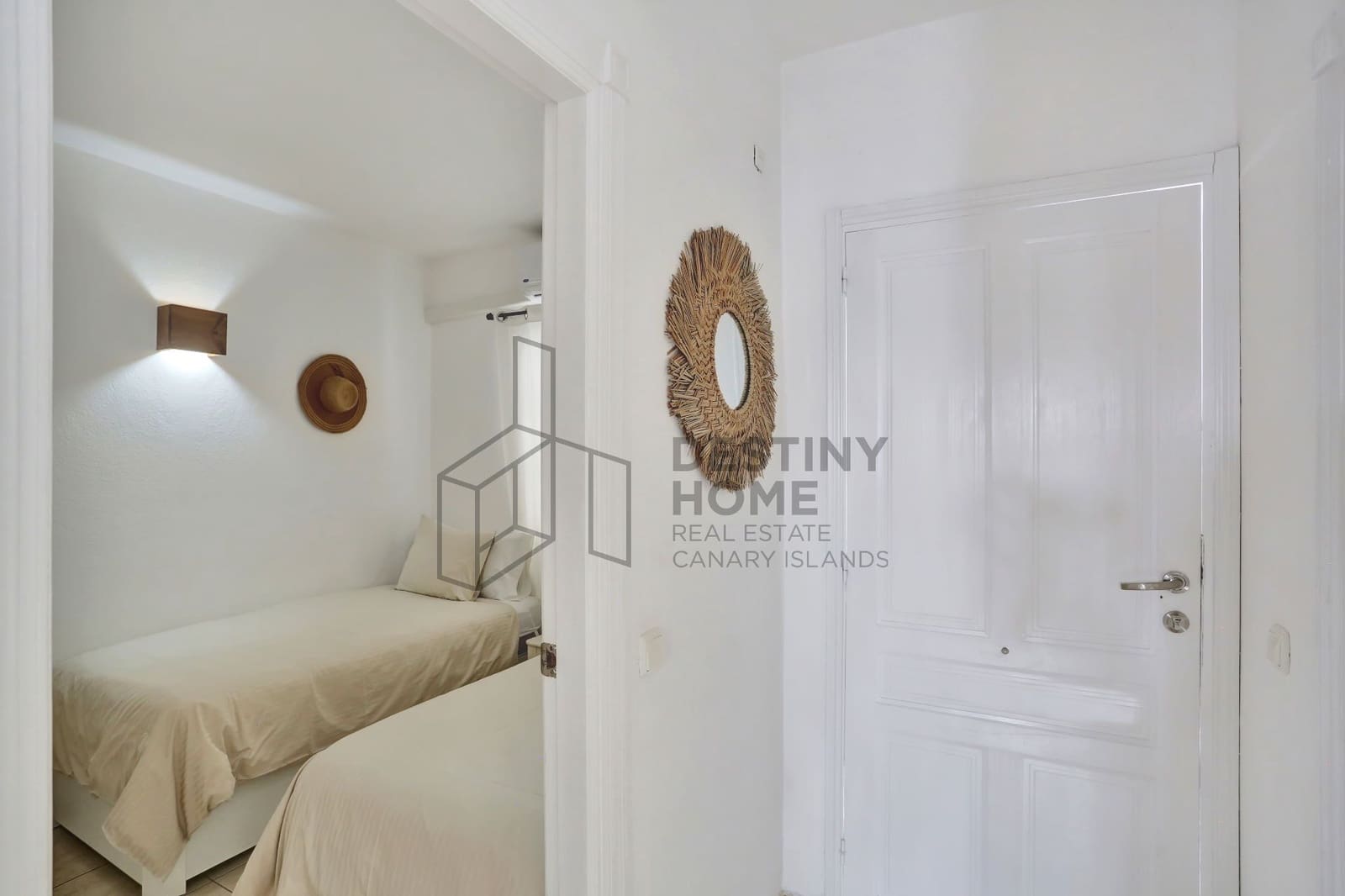 2 makuuhuone Huvila myytävänä paikassa Corralejo mukana uima-altaan - 545 000 € (Ref: 9607556)